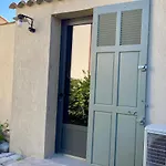 Dependance De Bastide Casa Amarelia Avec Piscine Patio Parking 4 Etoiles La Ciotat
